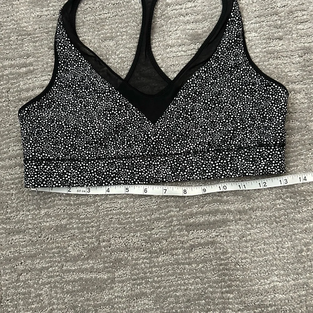 Lululemon Race With Me Top small - Picture 3 of 3